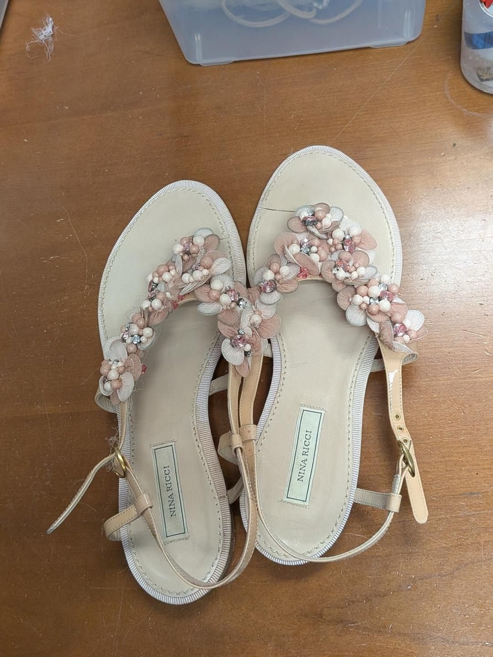 Nina Ricci Beige and Blush Floral Embellished Slingback Sandals